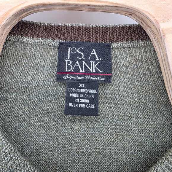 Jos A Bank Signature Collection Green Merino Wool V Neck Sweater Men's XL Green - Picture 4 of 7